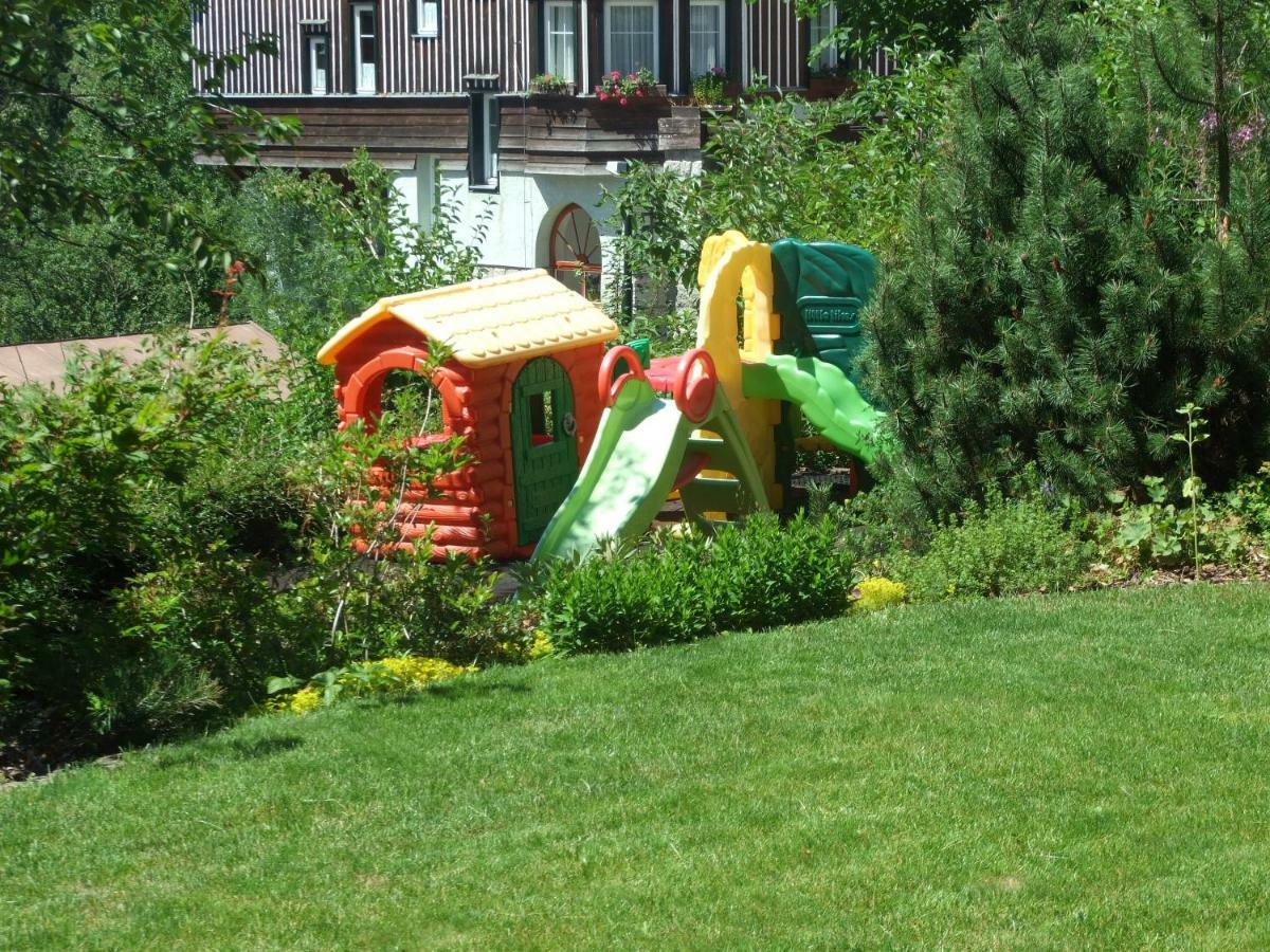 Happy House Apartments & Sauna Špindlerŭv Mlýn Buitenkant foto