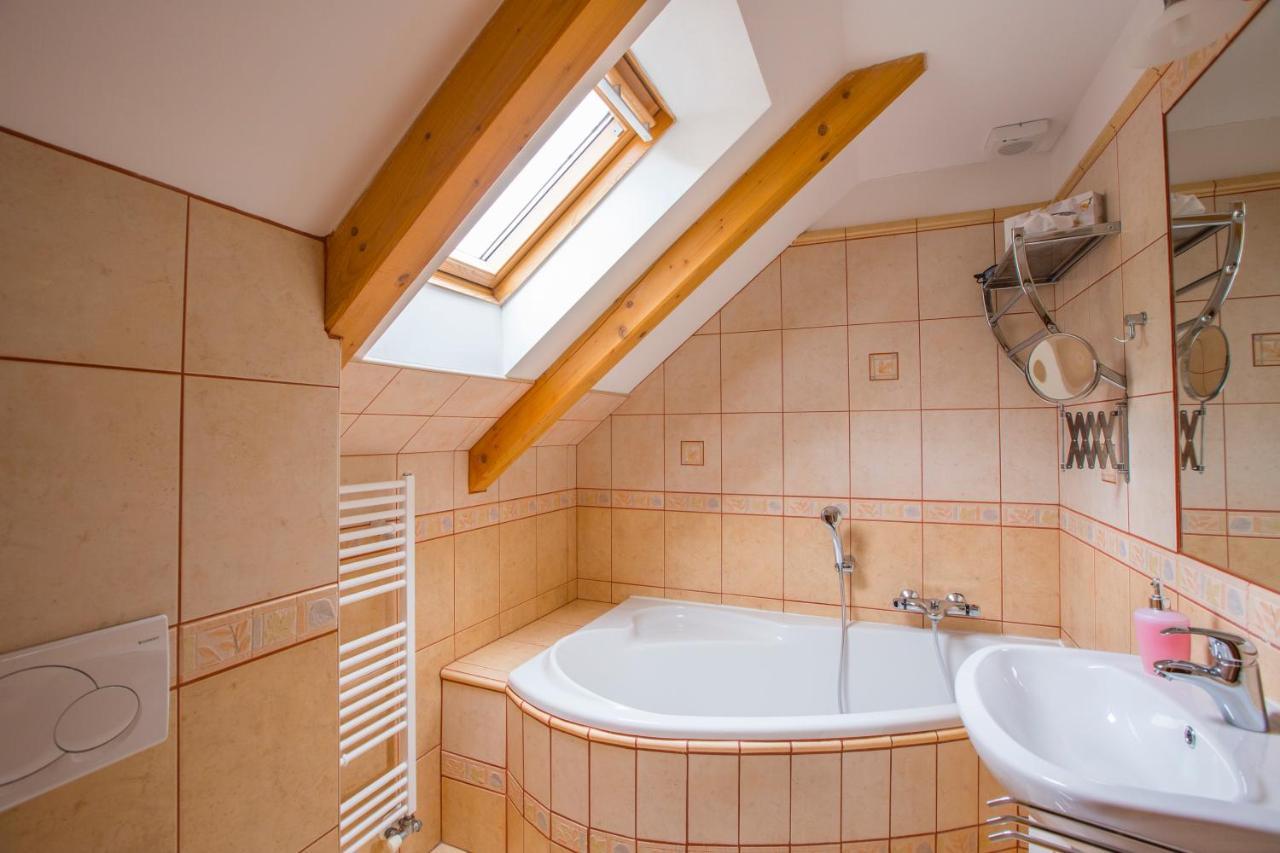 Happy House Apartments & Sauna Špindlerŭv Mlýn Buitenkant foto